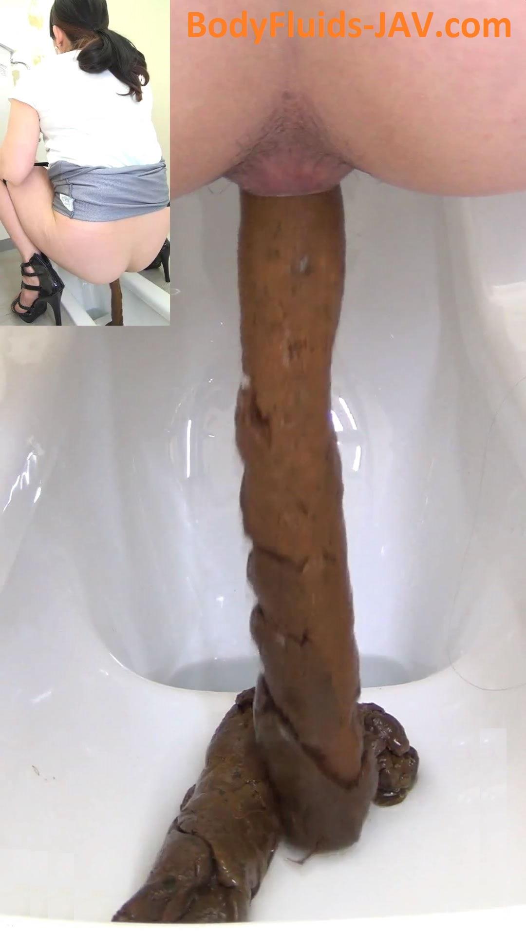 BFFF-31 Pooping girls in toilet with hidden camera. (HD 1080p)